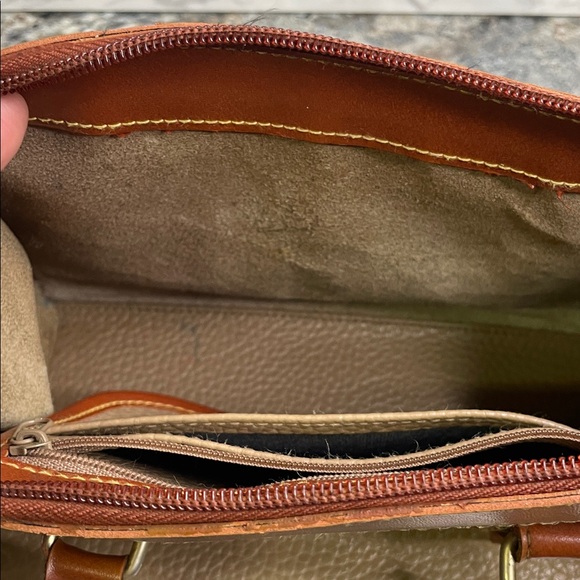Vtg Dooney & Bourke Tan and Brown Satchel - Picture 7 of 10